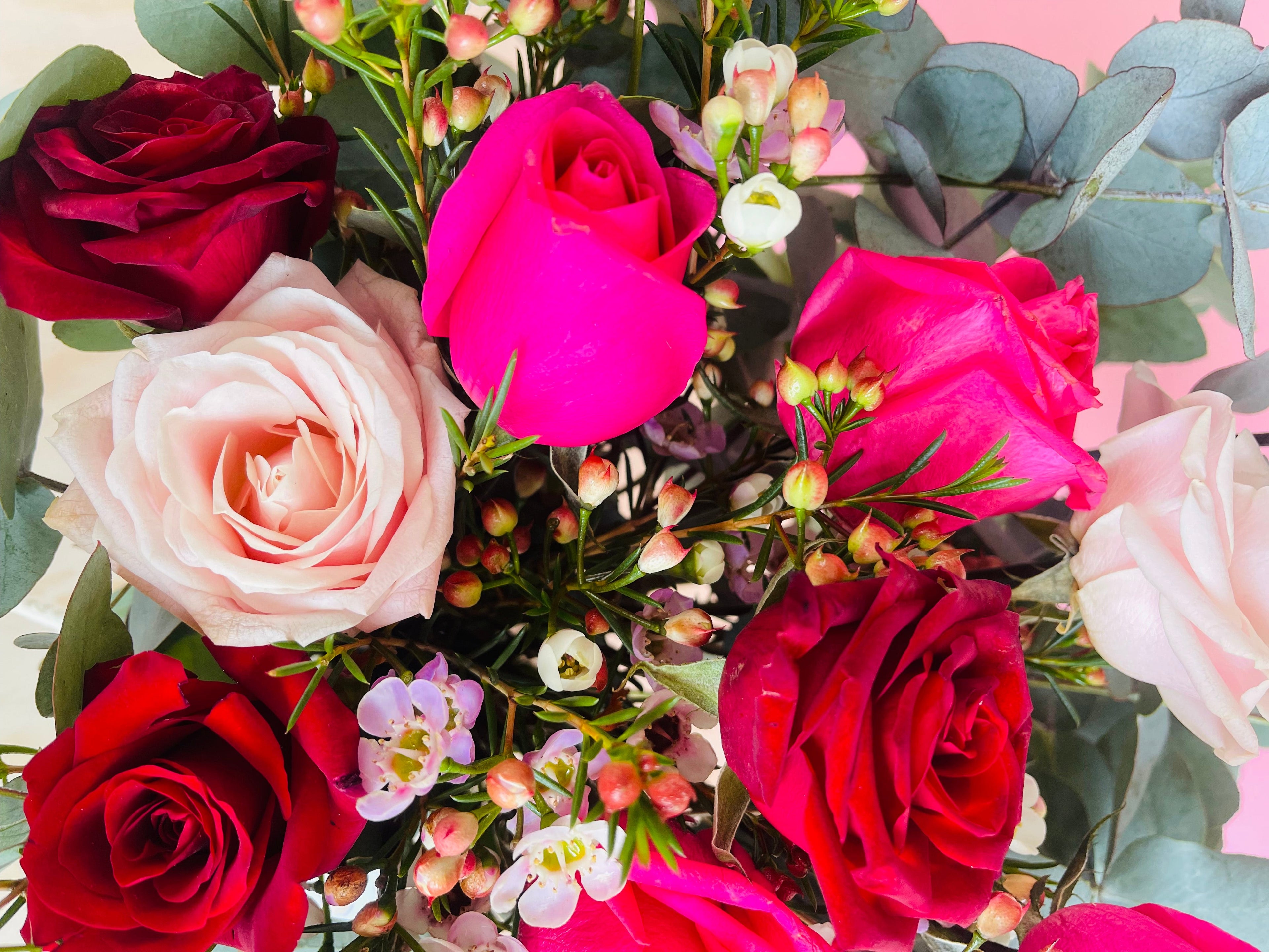 Love Actually ♥️ Mixed Roses Bouquet