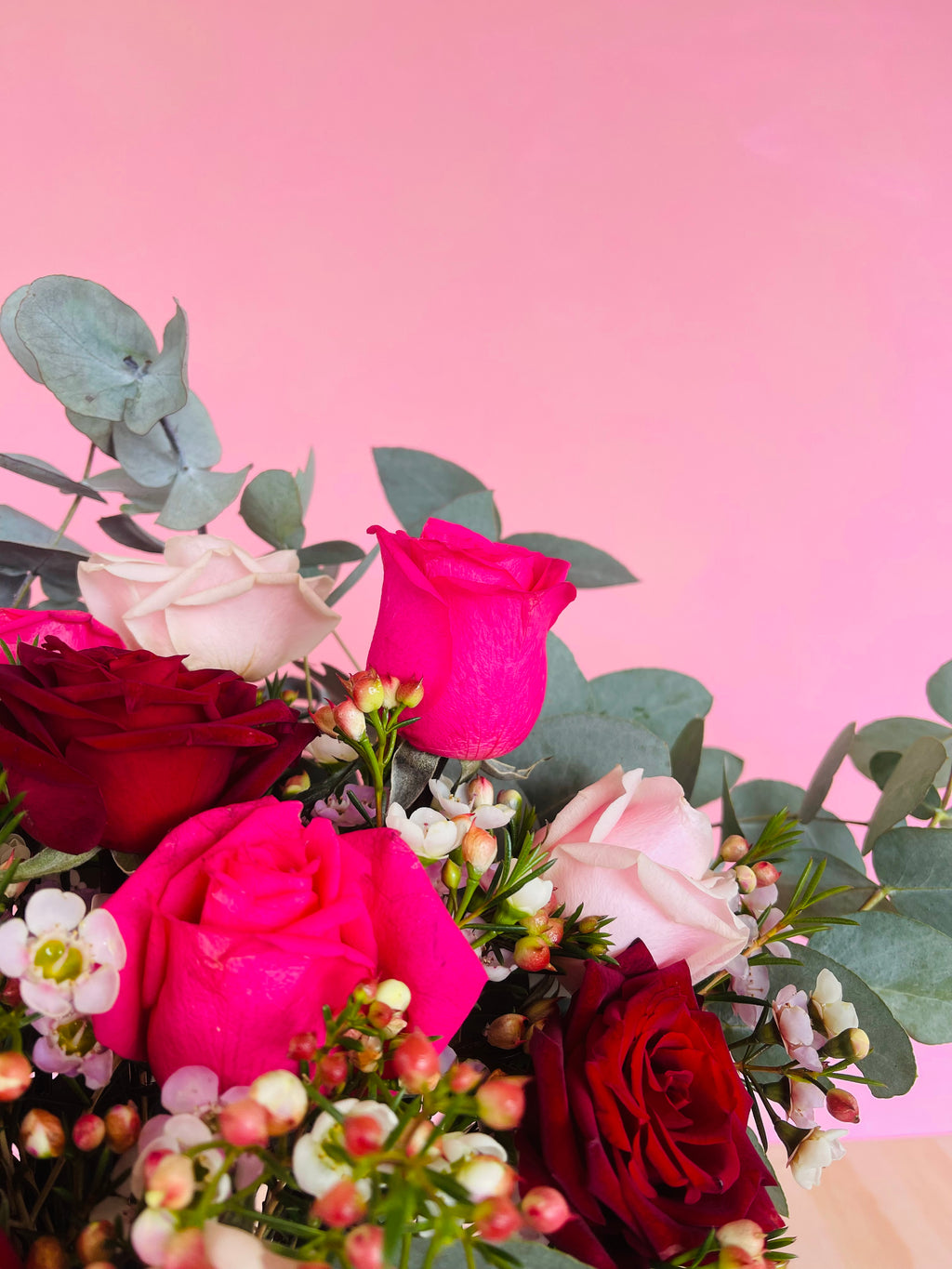 Love Actually ♥️ Mixed Roses Bouquet