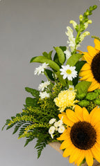 Hello Sunshine 🌻 Sunflower Bouquet